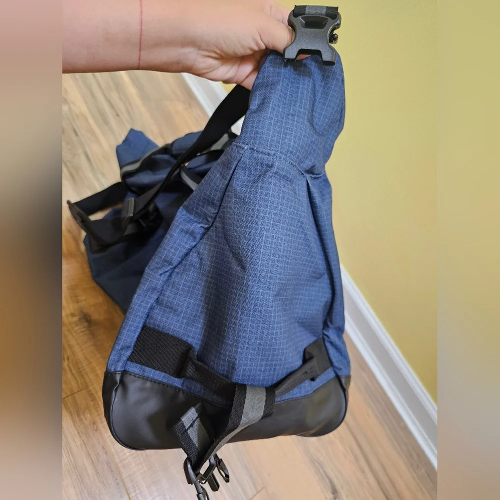 NWOT Eagle Creek National Geographic Adventure Duffel 60l Bag, Cosmic Blue